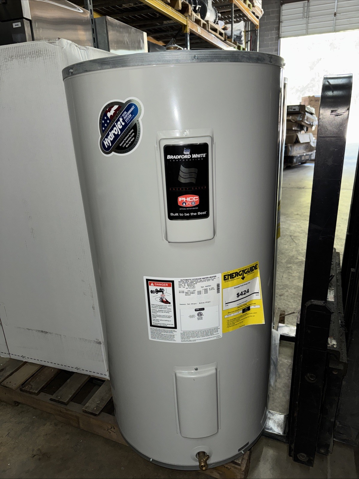 Bradford White 3 Phase Water Heater 50 Gallon 6000 Watt RE350S6-3NCZZ