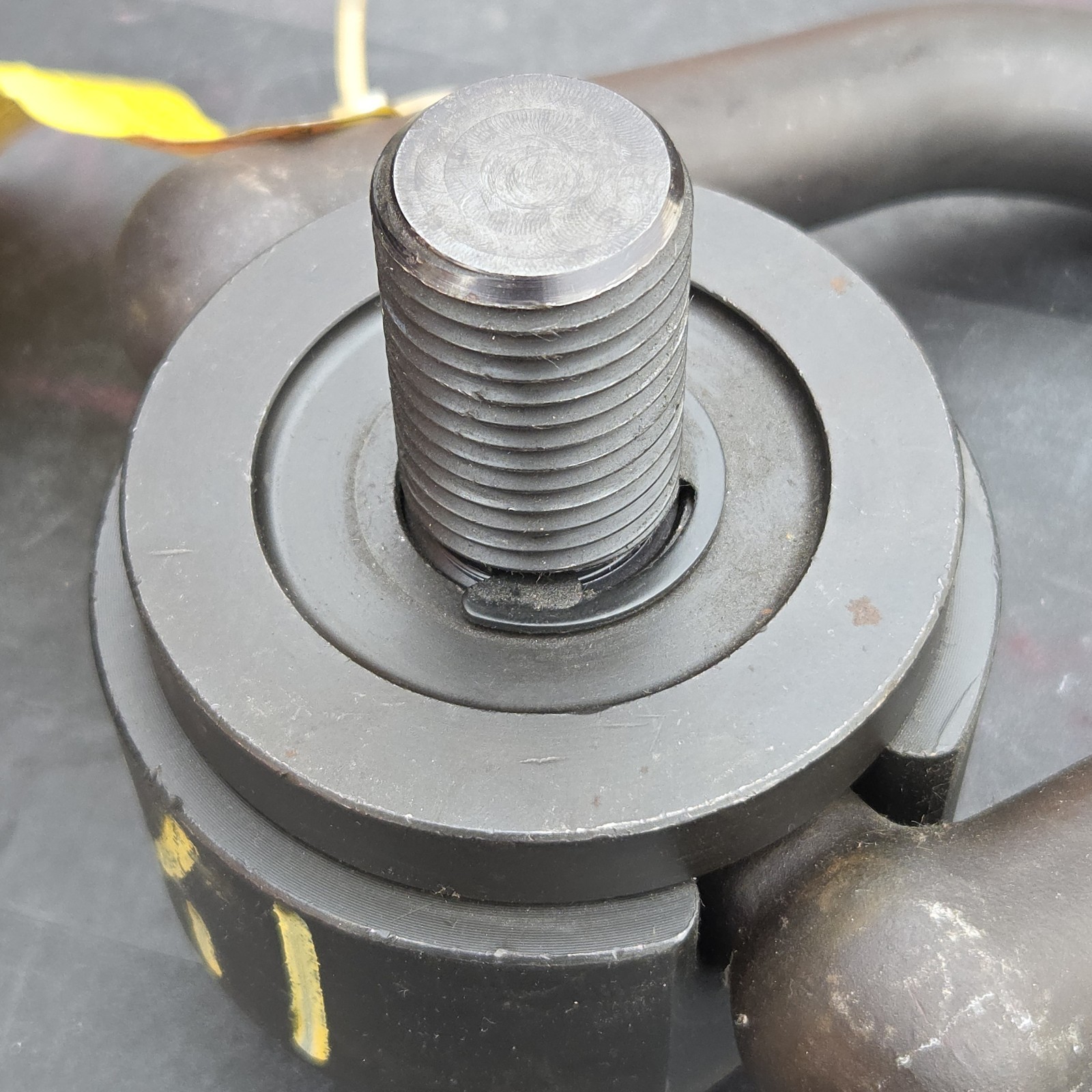 ADB Hoist Ring Heavy Duty USA 1-1/4"-7 WLL 15,000 lbs 33402 Lifting Shackle