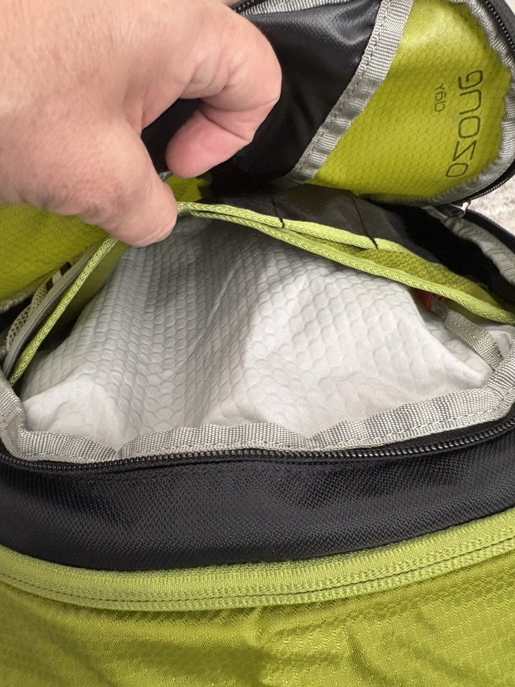 Osprey Ozone Day Pack Backpack Olive Lime Green Hiking Shuttle Padded Strap EUC