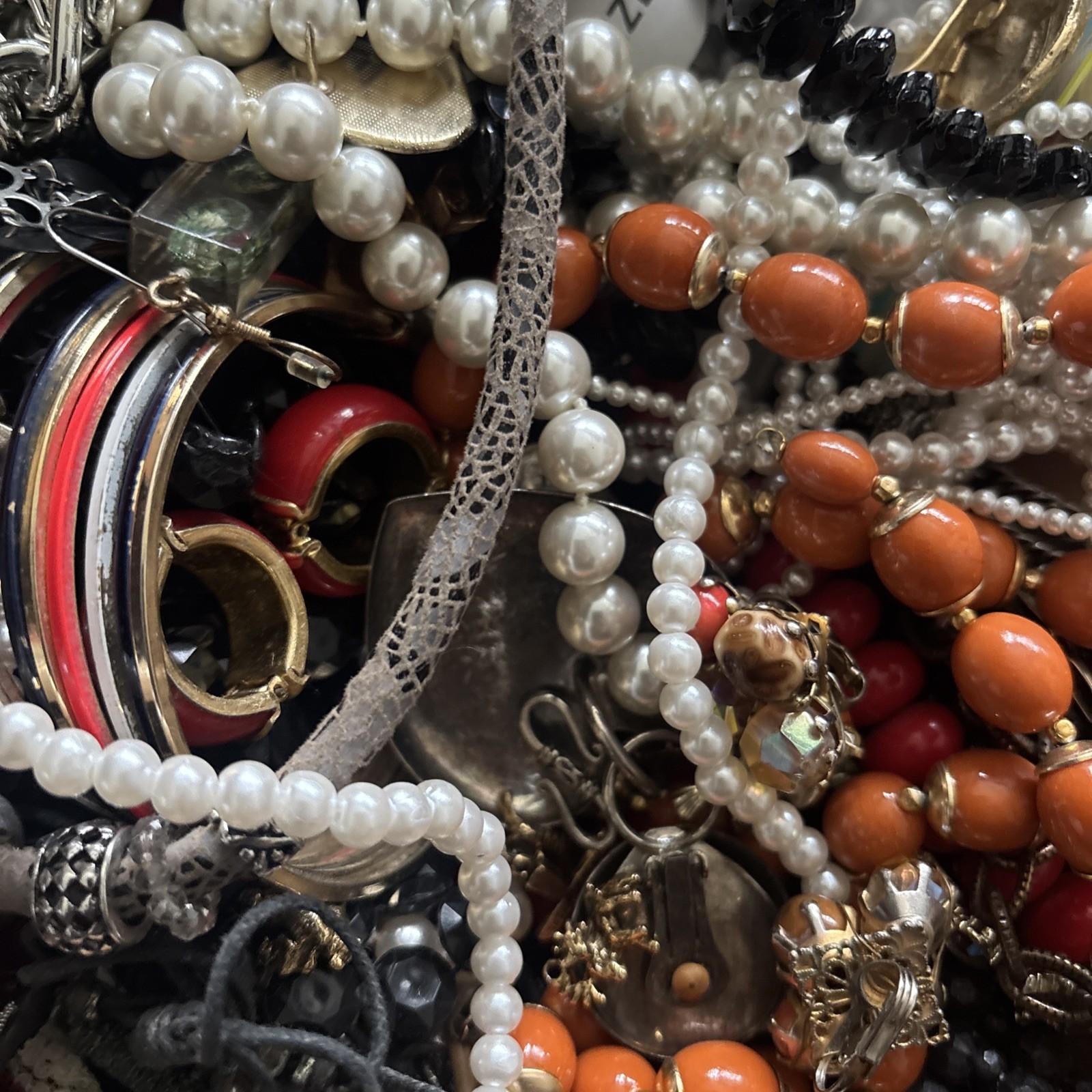 1 Pound Unsorted Tangled Jewelry Vintage Modern Wear Junk Mystery Treasure Hunt