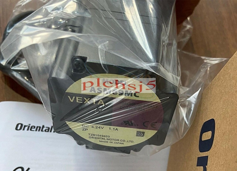 One New VEXTA ASM69MC Stepper Motor
