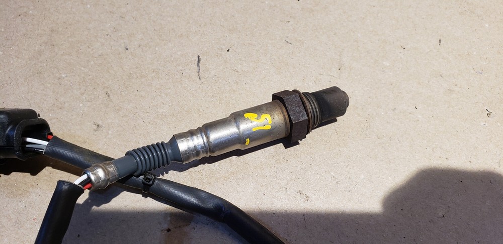 2011 09 - 14 BMW S1000R OXYGEN SENSOR
