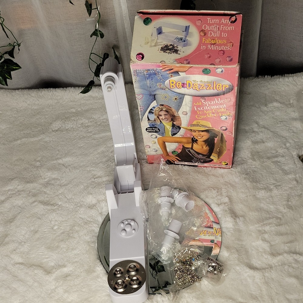 BeDazzler Rhinestone & Stud Setting Tool BDZ-06 with Attachments & Studs