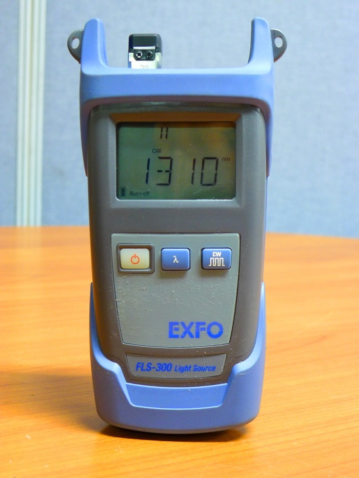 EXPO FLS-300 Light Source NETWORK TESTING OPTICAL