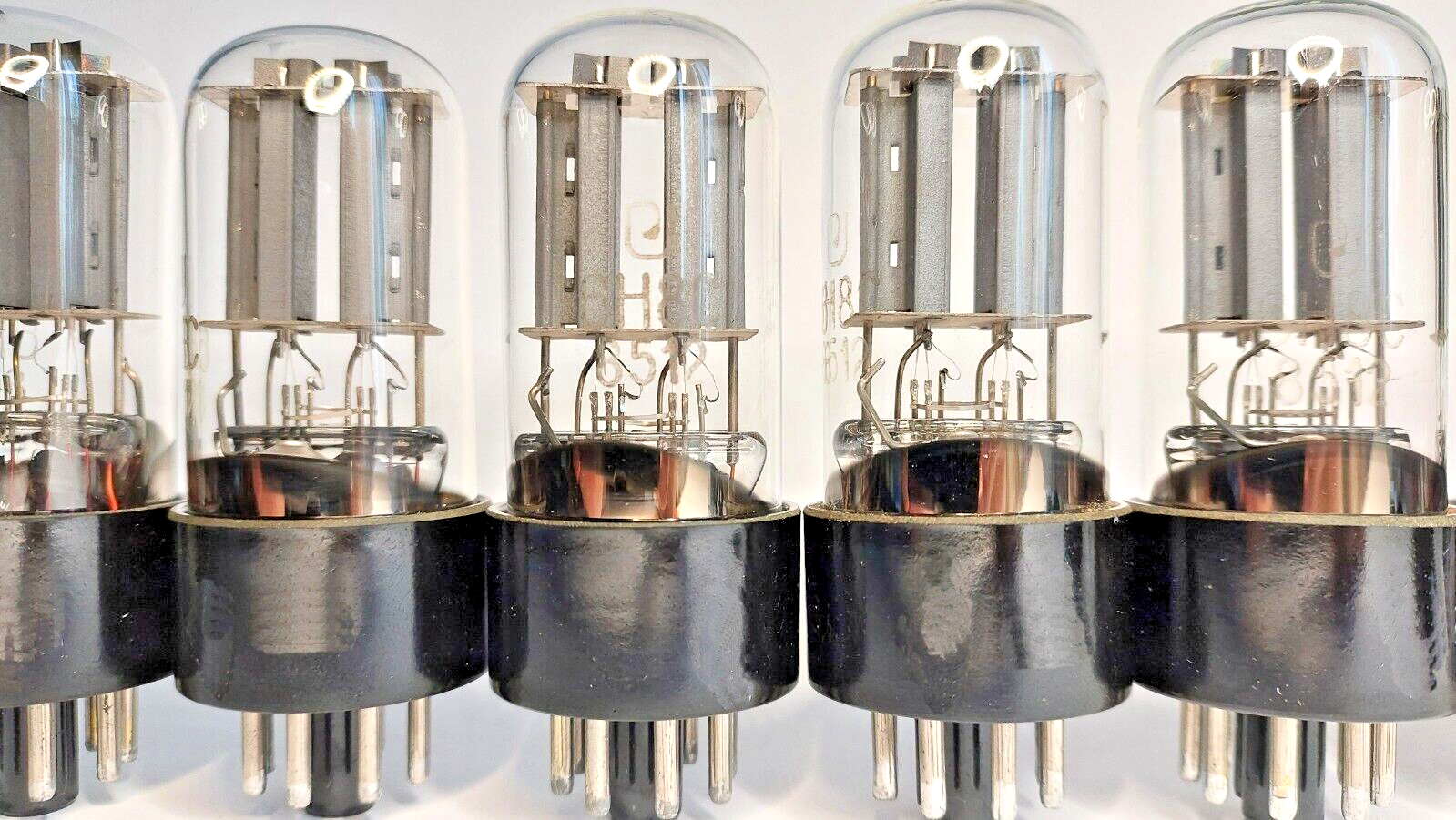 US Stock! 10x 6N8S / 6H8C / 6SN7GT / 6N8P NEVZ Same Date 1980s NEW TUBES OTK NOS