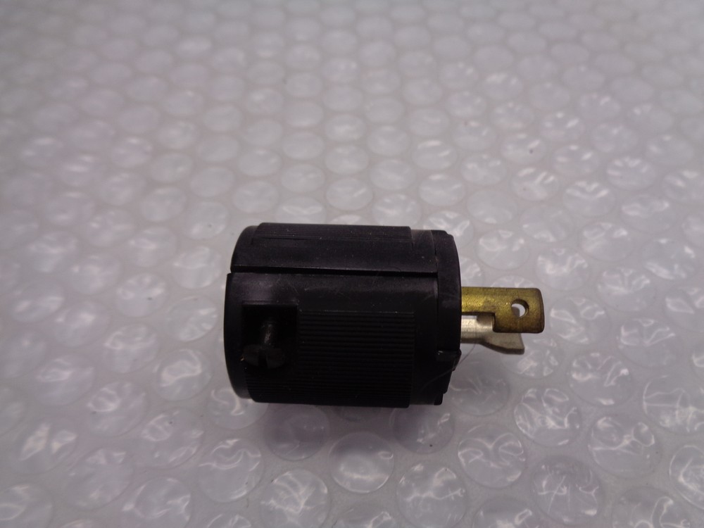 HUBBELL 7465VBLK PLUG NSNP