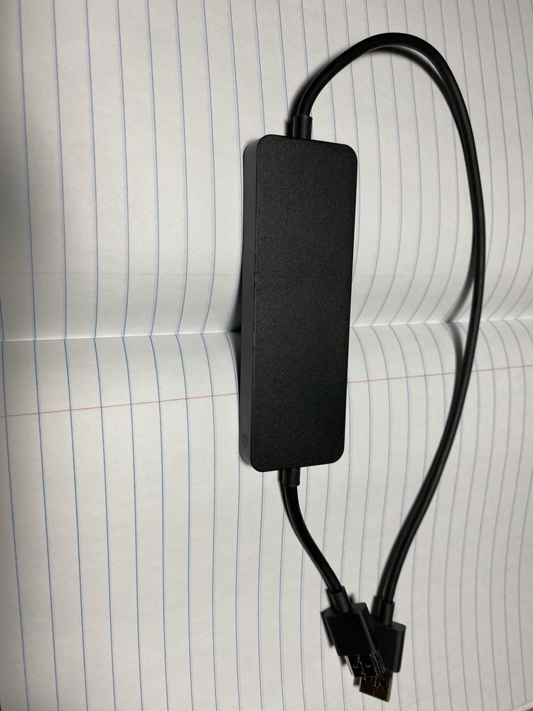 Microsoft 4K Wireless Display Adapter Model 1942 UTH-00001