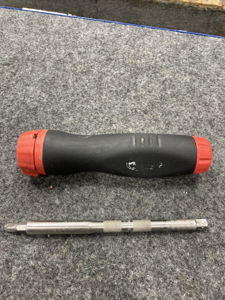 Snap On Tools Ratcheting Screwdriver 1/4" Socket Driver Interchangeable Bit Red