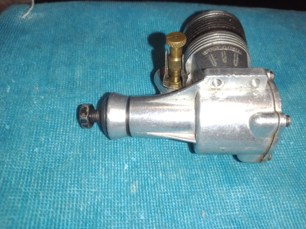 K&B STALLION 35 C/L MODEL AIRPLANE ENGINE