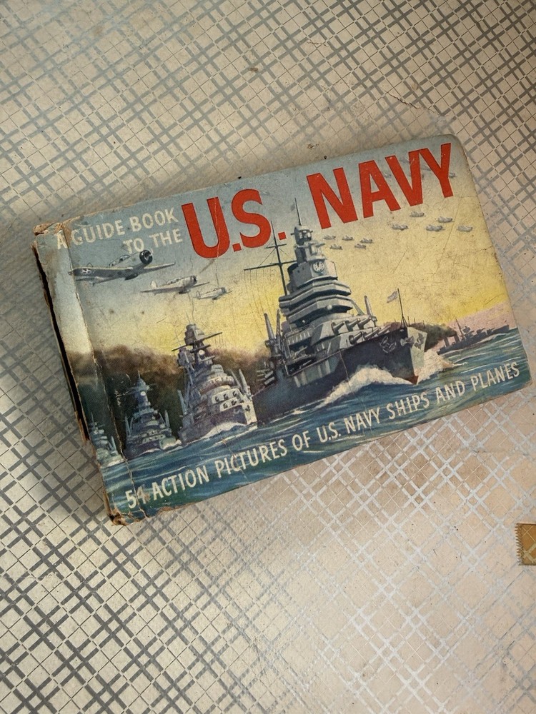 Original WW2 U.S. Navy Hardcover Pocket Size Book No 742, 54 Action Pictures
