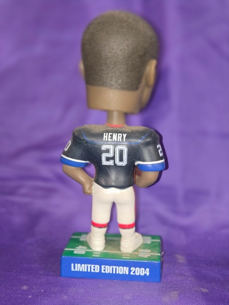 2004 Tops Play Makers Travis Henry Bobble Head