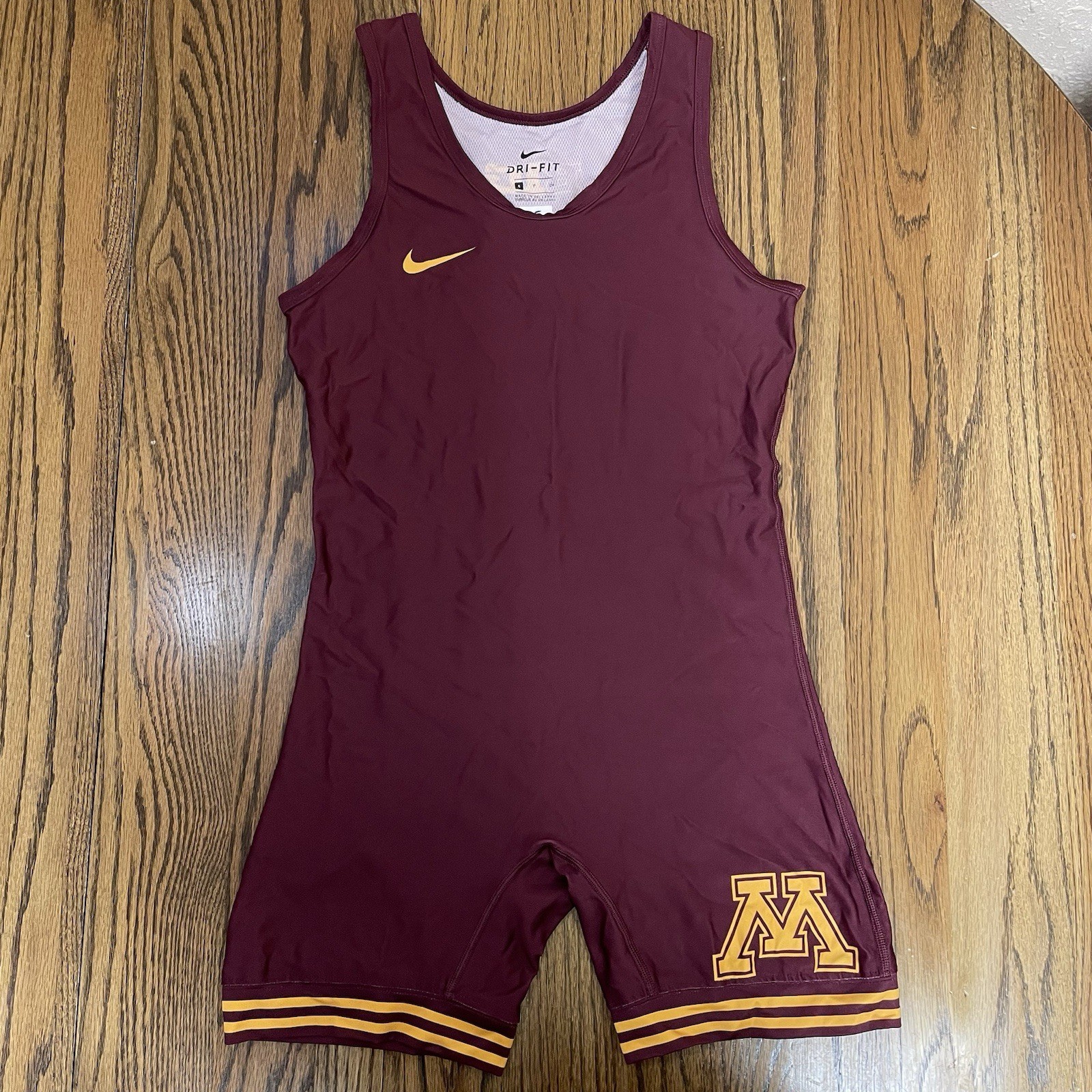 Nike Minnesota Gophers Wrestling Singlet Sz Medium Team Issued NCAA Player Worn
