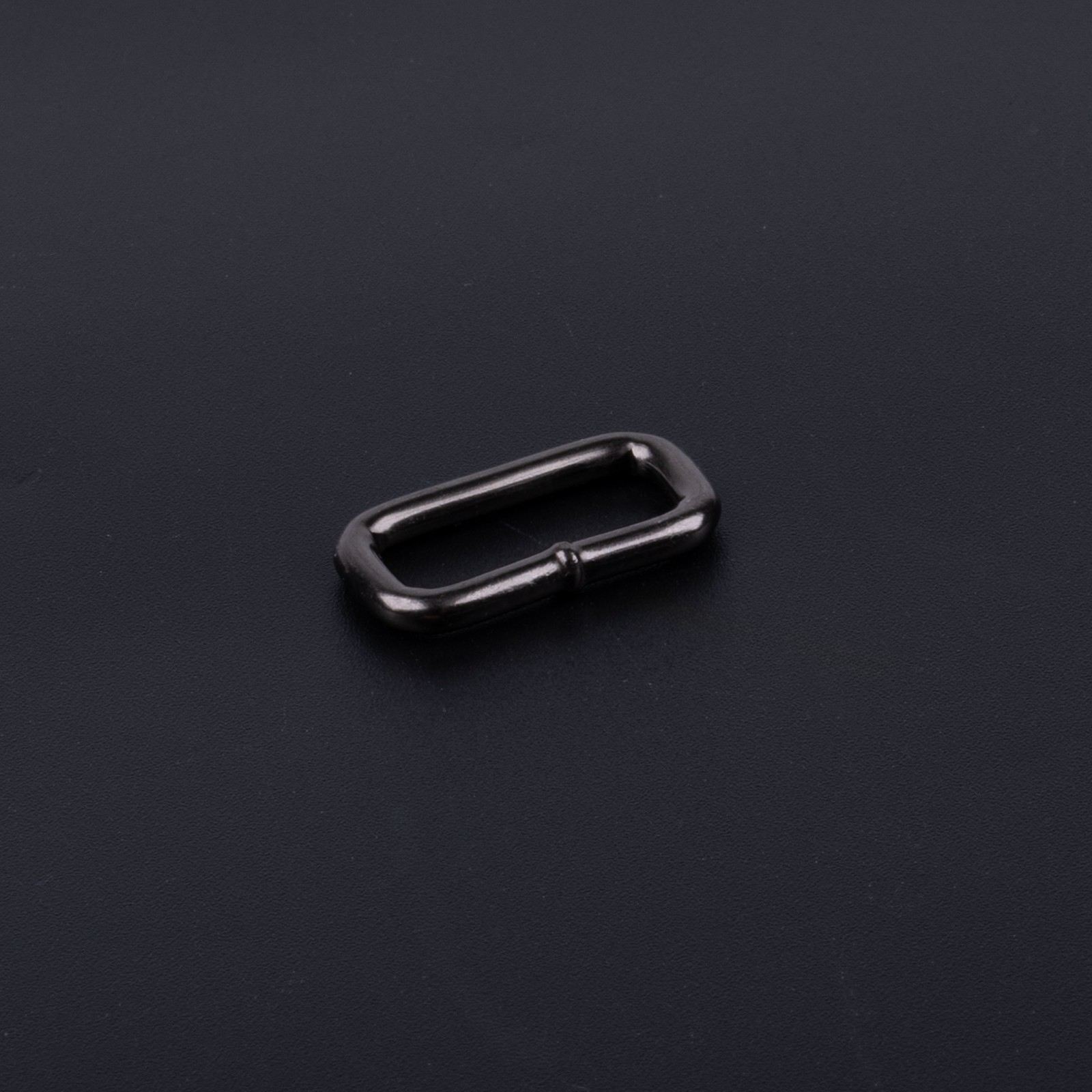 Country Brook Design® 5/8in Gunmetal Heavy Welded Rectangle Rings LTD, 10 Pack