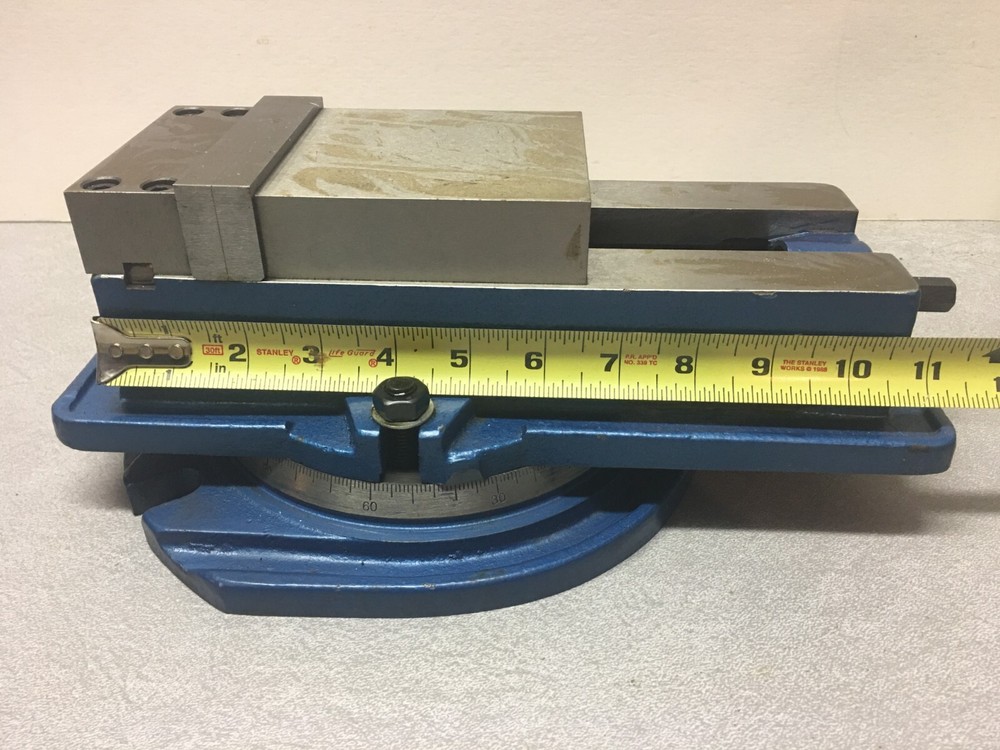 MILLING MACHINE VISE SWIVELING BASE