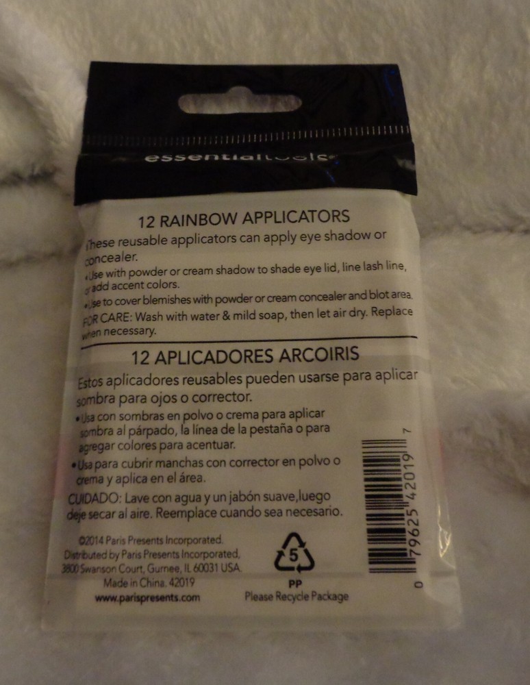 New Essential Tools 12 Rainbow Applicators