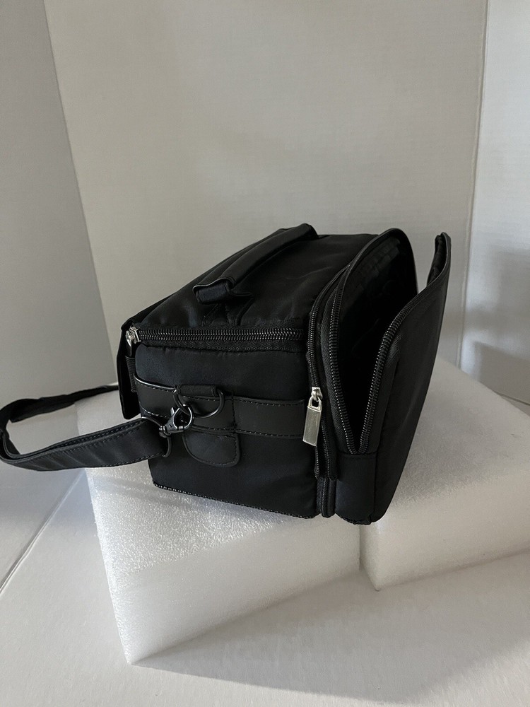 HP Expandable Black Camera Case/Bag, Padded With Shoulder Strap