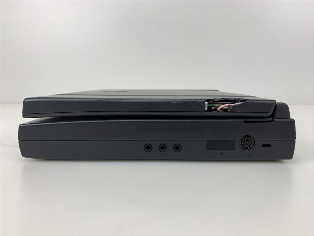 Gateway2000 Solo 2100 12" Screen Laptop - Untested