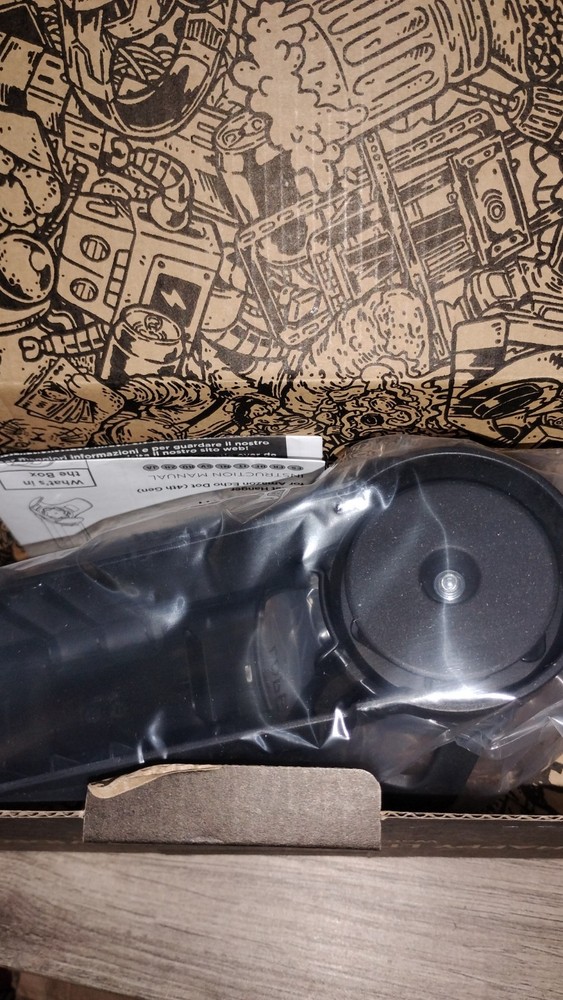 ECHOGEAR Made For Amazon Outlet Hanger for Echo Dot 4th Gen Black