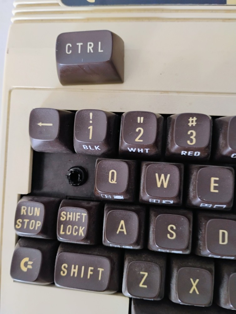 Commodore Vic 20 Vintage Computer - Tested