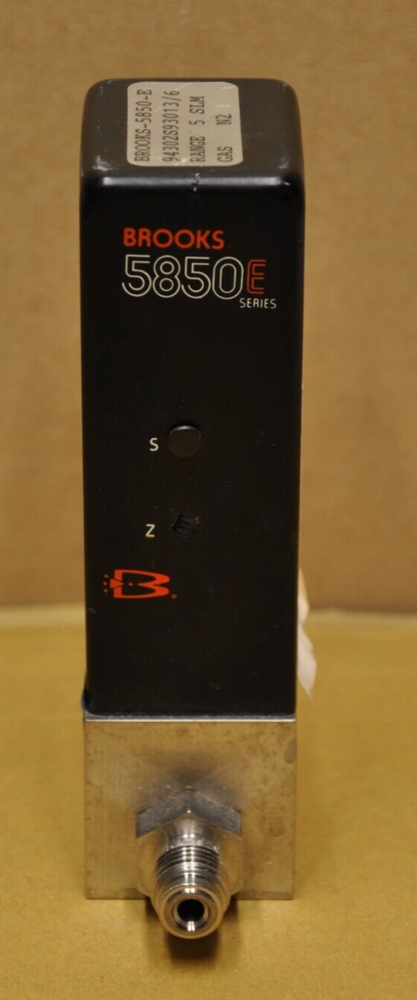 BROOKS 5850E SERIES MASS FLOW CONTROLLER - UNTESTED FOR PARTS ONLY