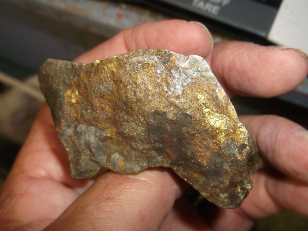 Gold, silver, copper, 133 grams samples ,ore high grade .