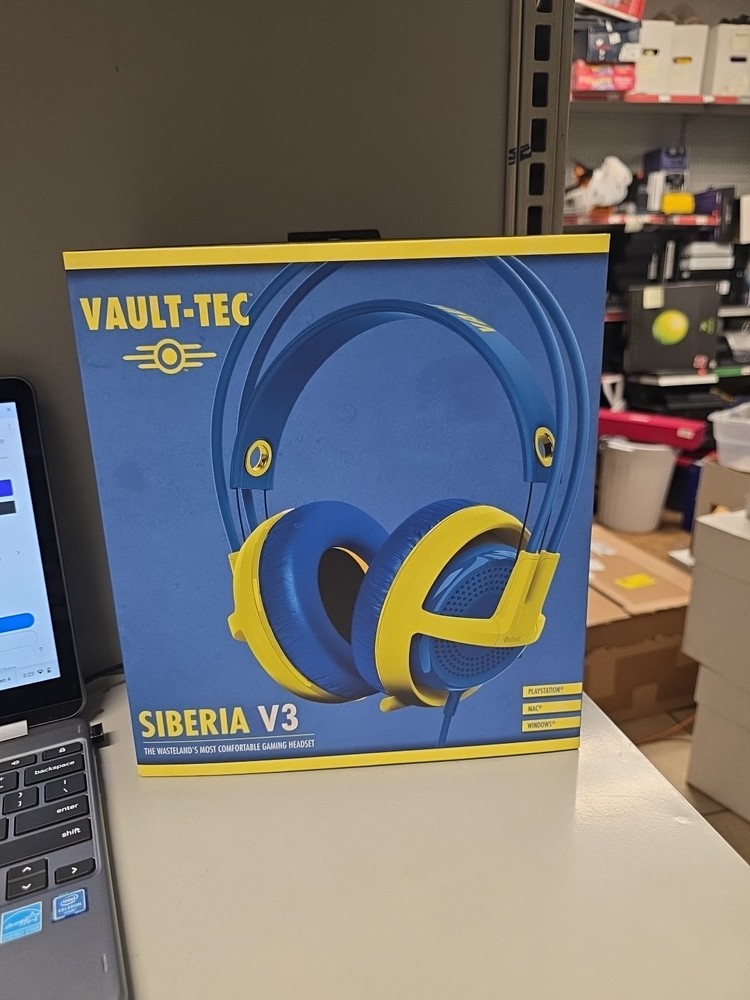 Fallout 4 Vault 111 SteelSeries Siberia V3 Headset
