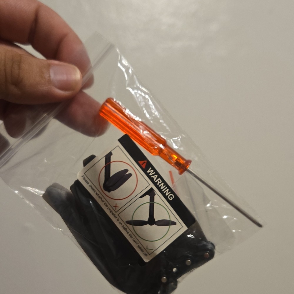 TSRC A5 Foldable RC Quadcopter Drone with Controller & Carrying Case