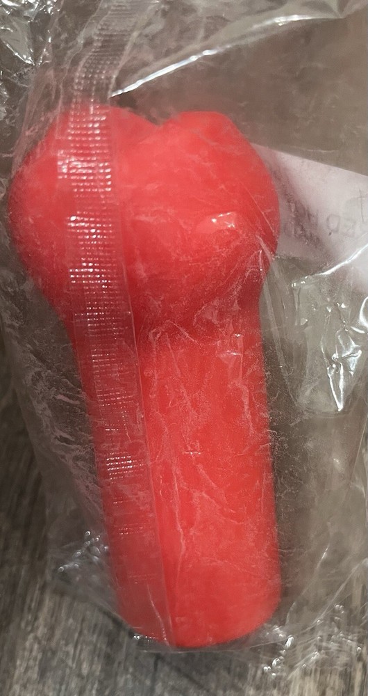 Red Hot Lips Striker