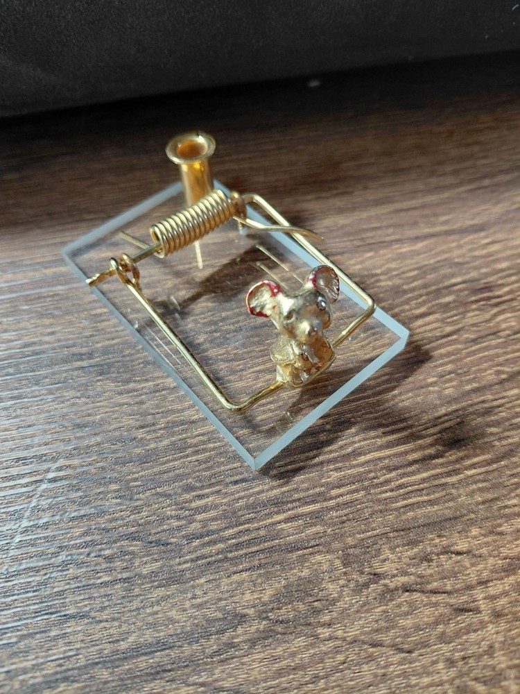 VTG Mouse Trap Pen And Note Holder