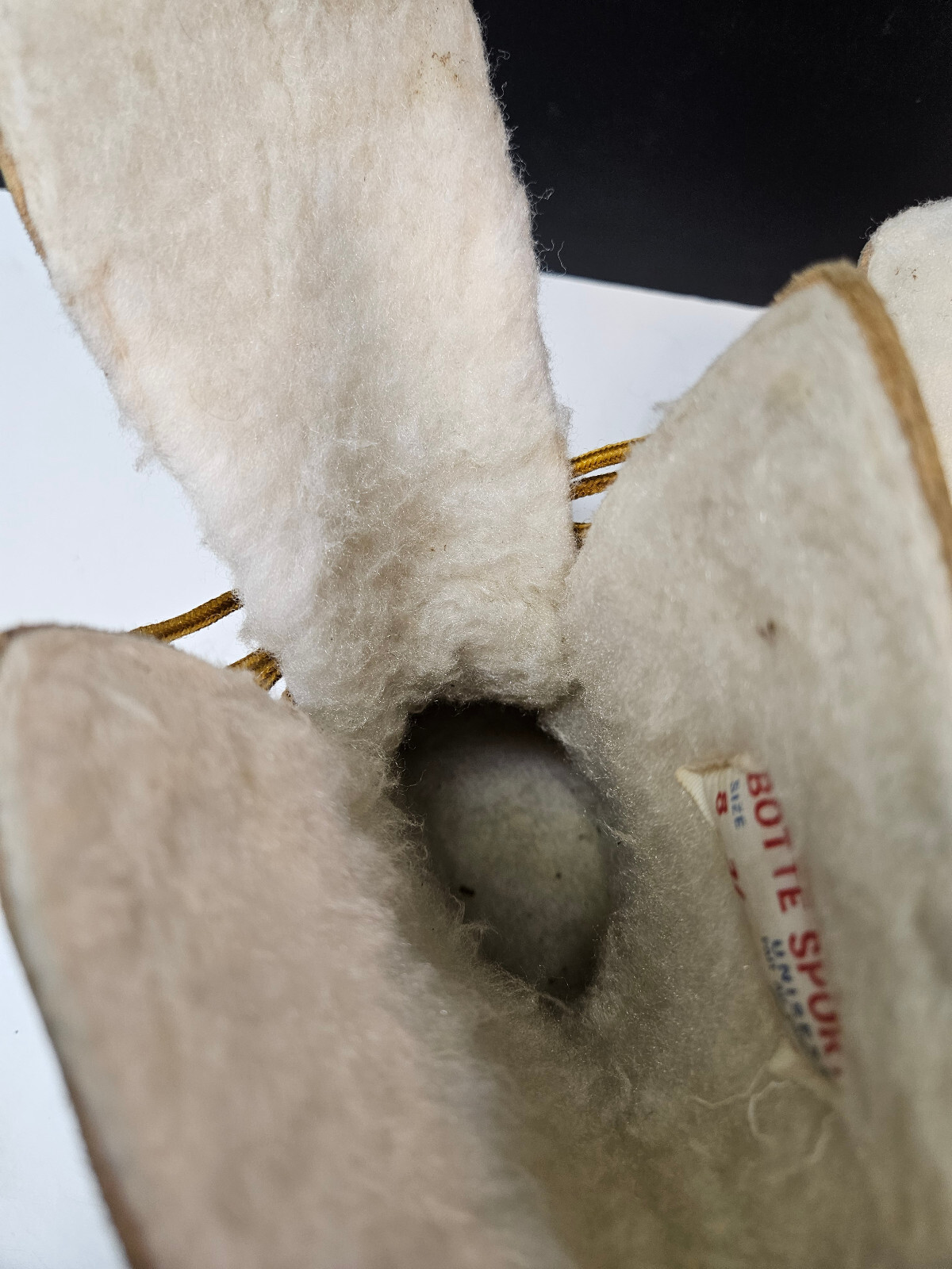 Native Moccasins La Mauricienne Size 8 Authentic Leather