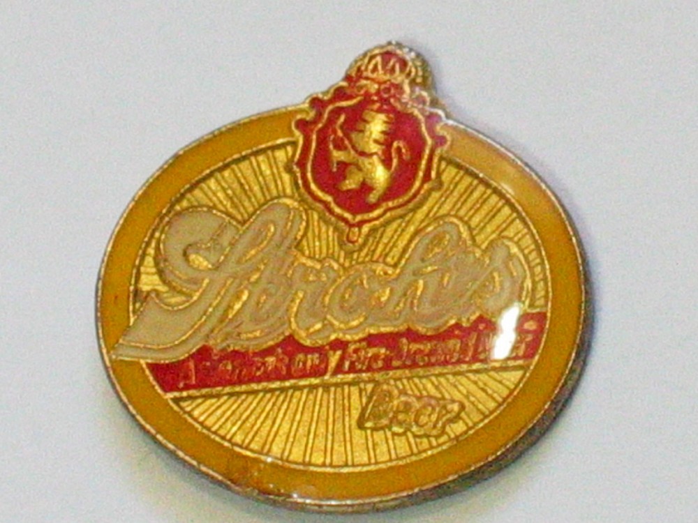 Strohs Can Enamel Beer Pin
