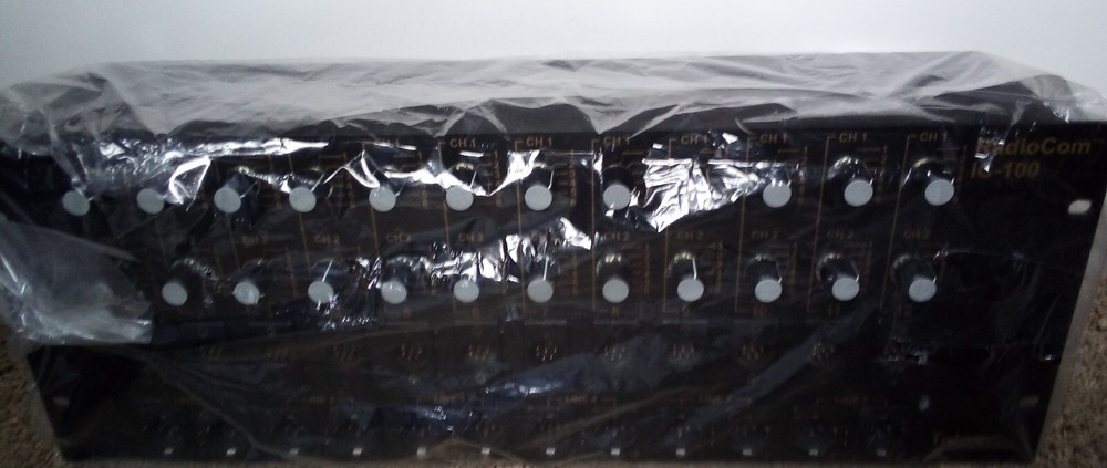 Telex RadioCom IC-100, 6 Channel Source Assign Panel