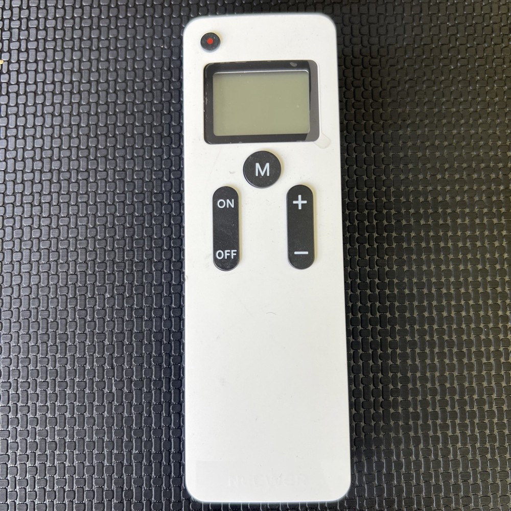NEEWER Remote Control Bluetooth RT100 2.4 GHz Wireless Remote