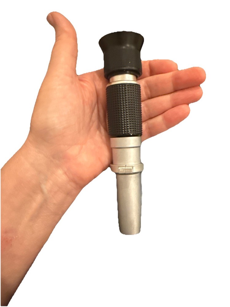 Handheld Brix Refractometer For Sugar Content Portable Salinity Honey Bee Keeper