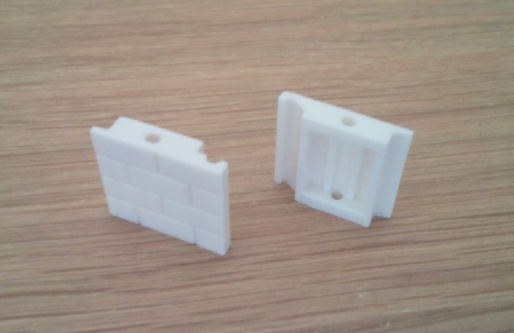 Bayko (Plimpton) white bakelite end bricks x 40, part no. 27W