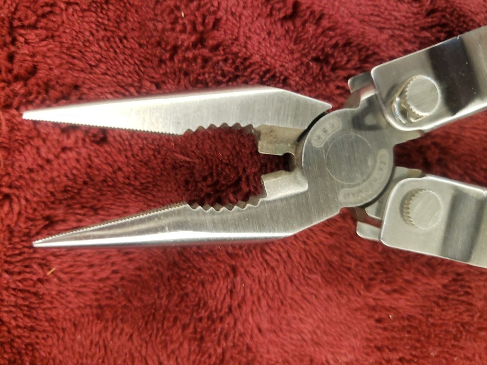 Leatherman ~ PST Multi tool 0400 0600 Date Codes