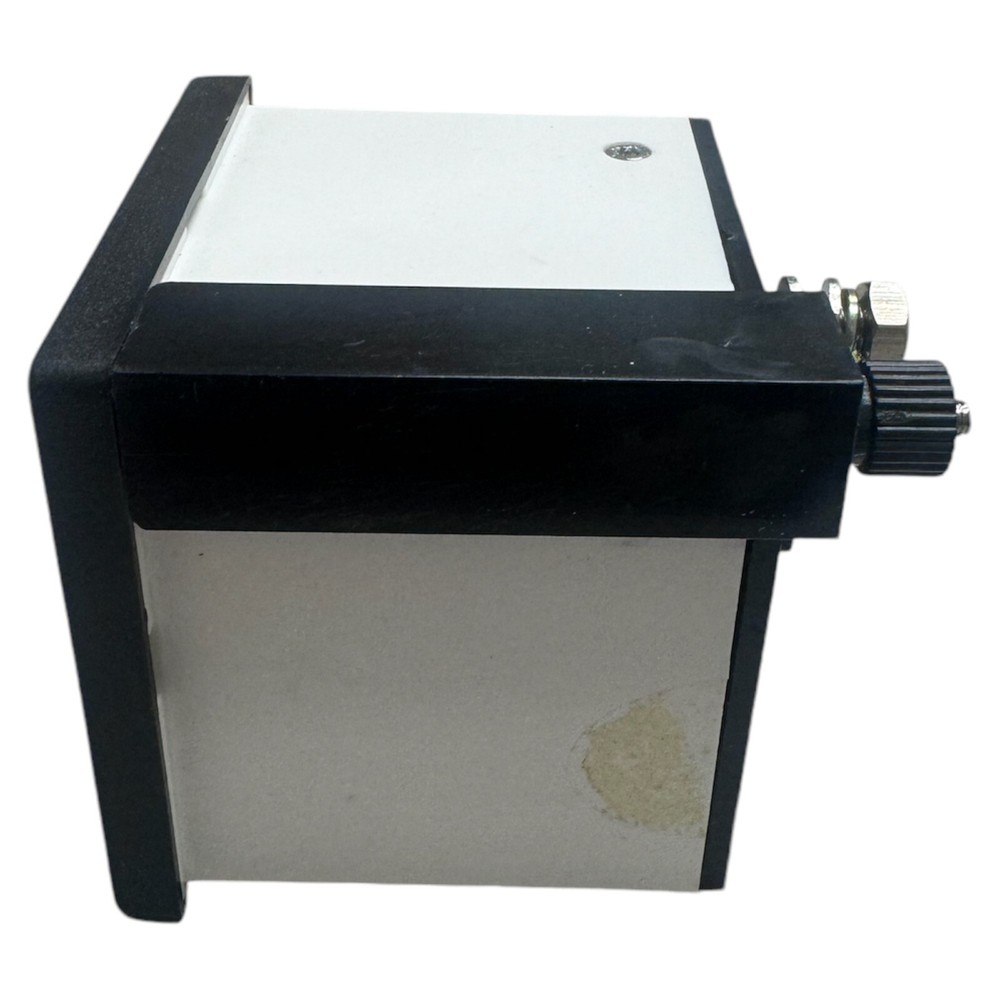 99T1-V Pointer Type AC Voltmeter 300V