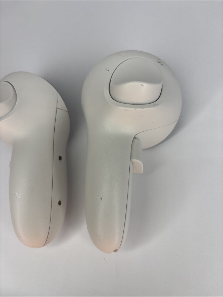 Meta Quest 3 / 3S Touch Plus Controllers PAIR - Left & Right Tested- NO HEADSET