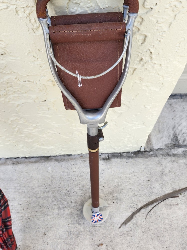 Golf Umbrella w/ Leather Seat