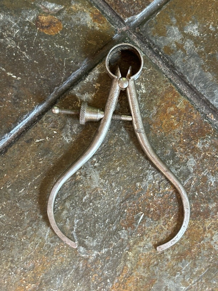 L.S. Starrett 275A 3” Spring-Type Outside Calipers Round Legs - Solid Nut