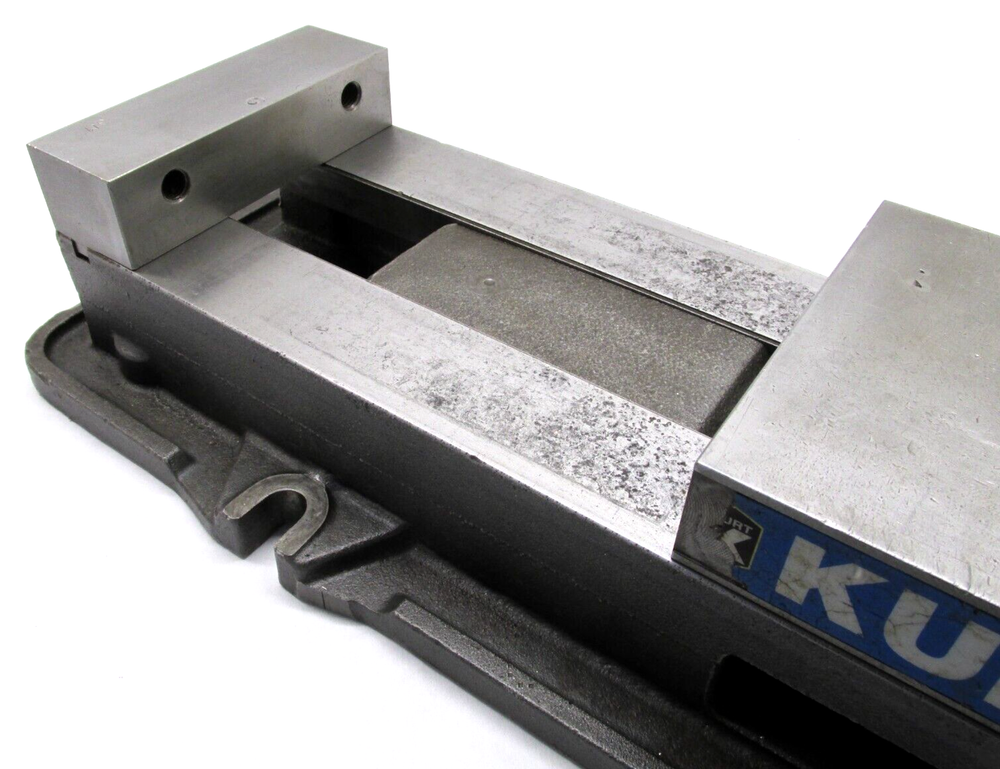 KURT ANGLOCK 6" MILLING MACHINE VISE - #D675