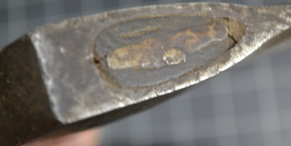 KEEN KUTTER - E. C. SIMMONS CUTLERY & TOOLS - EMBOSSED HATCHET - CRISP LOGO