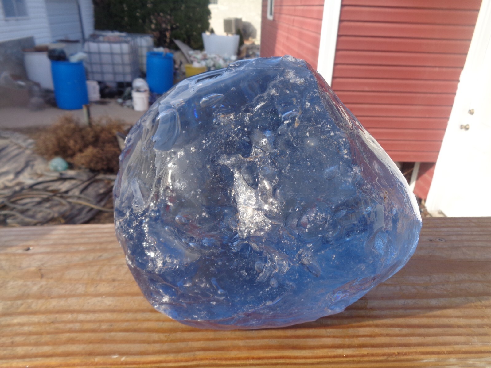 Glass Rock Slag Pretty Clear Sapphire Blue Bubbles 21.14 lbs WW42 Landscaping Aq