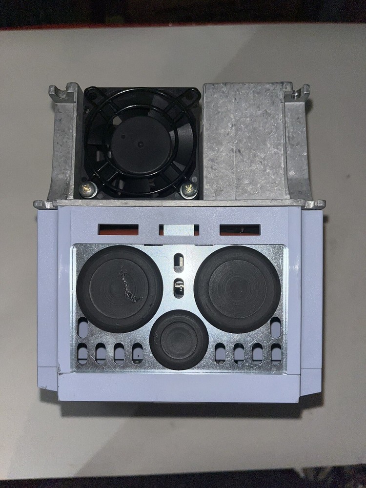 WEG VECTOR INVERTER USCW080130T3848EON1A1Z used