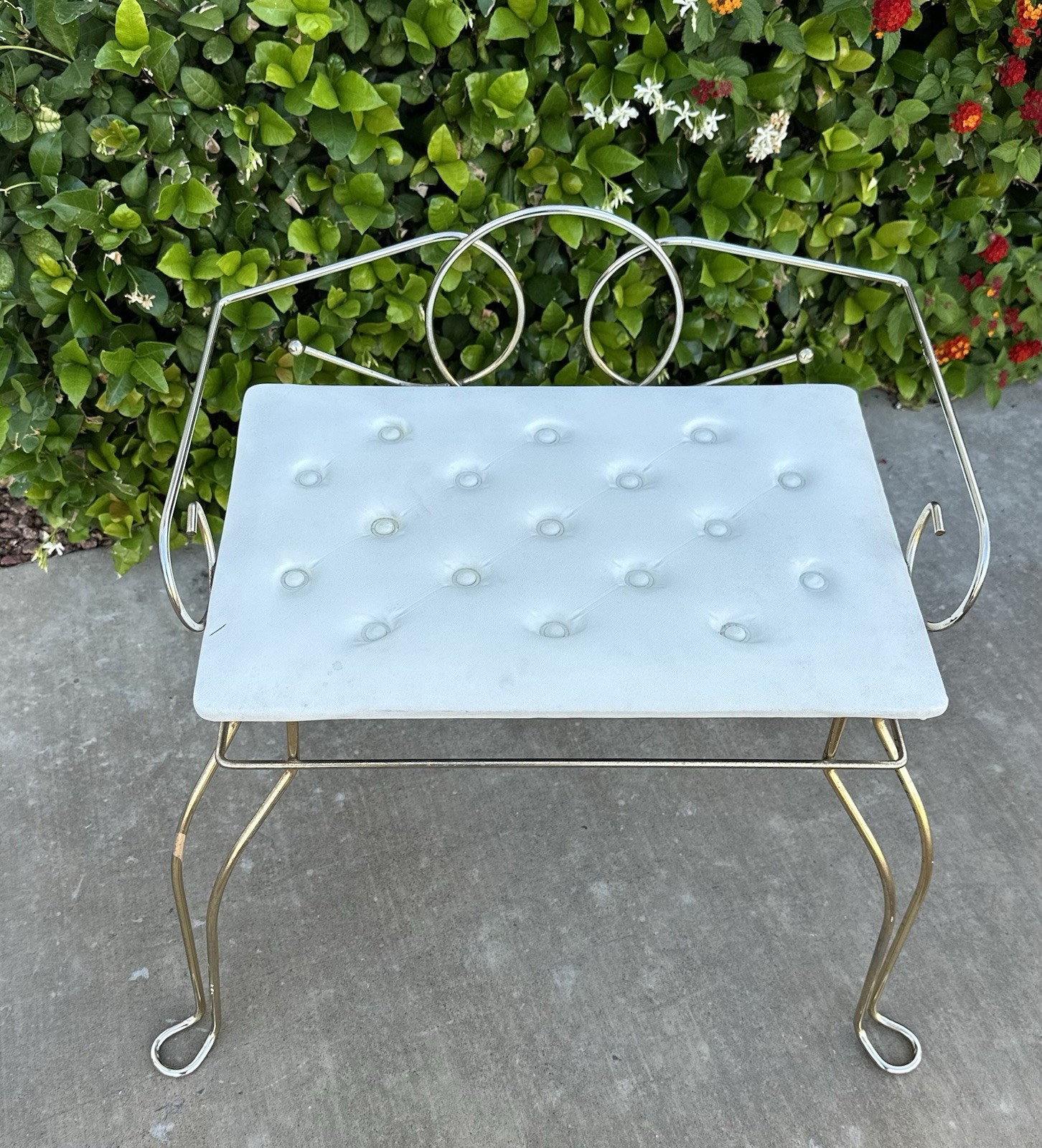 Vanity Bench White Tufted Seat Gold Metal Pearl Wick Vintage Stool