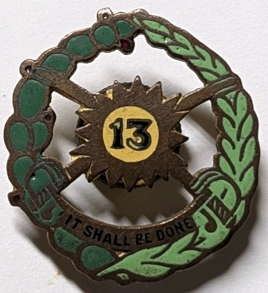 1930s WW2 13th Cavalry Regiment Unit Crest D.I. - Screw Back  X