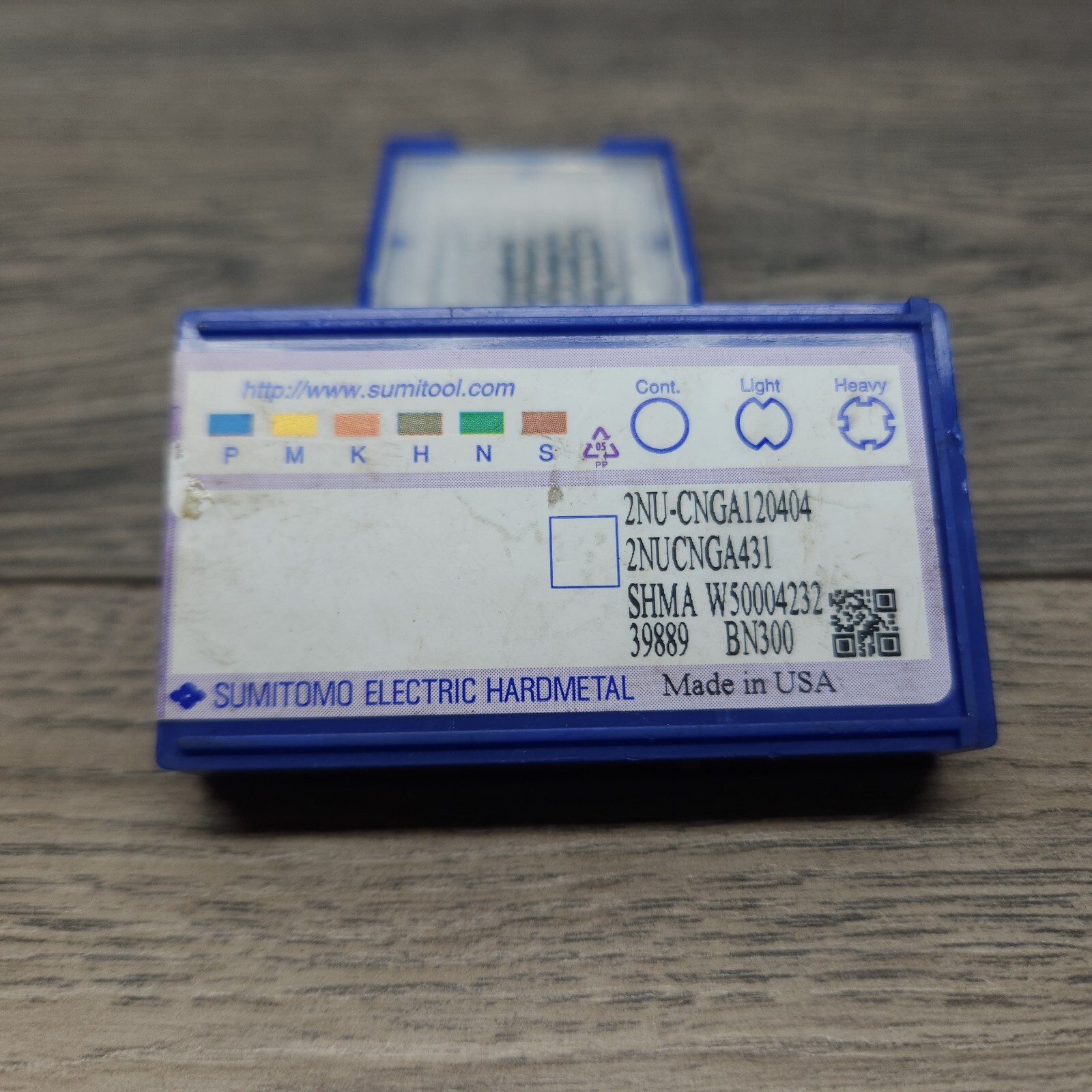 Sumitomo Turning Insert 2NUCNGA431 BN300 Lot Of 2