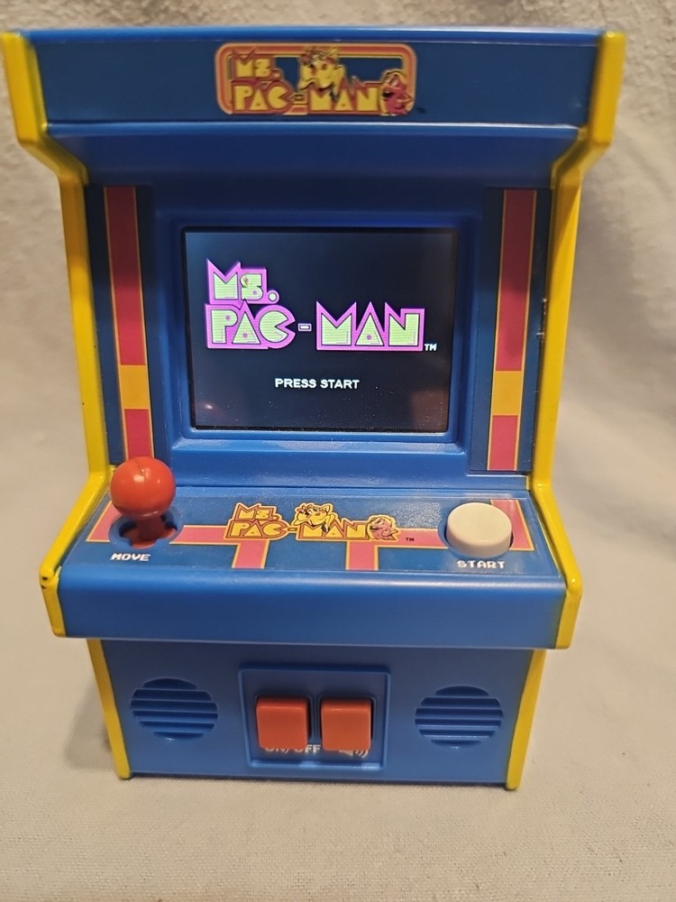Arcade Classics Ms.Pac-Man Hand Held #09615 Retro Mini Arcade Game 2018