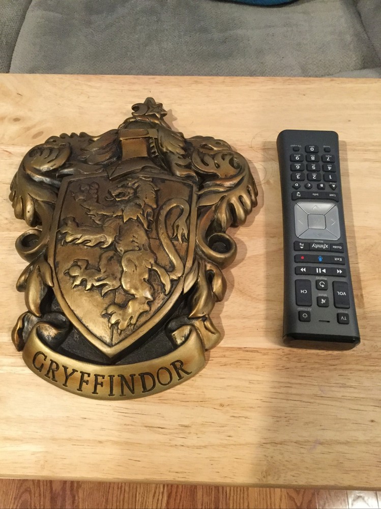 Harry Potter Gryffindor Crest/ Shield Hanging