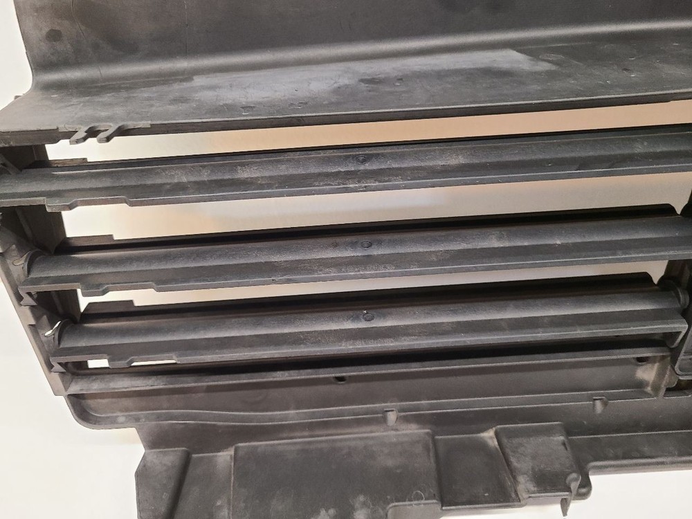 2016 2017 2018 2019 FORD EXPLORER Air Shutter